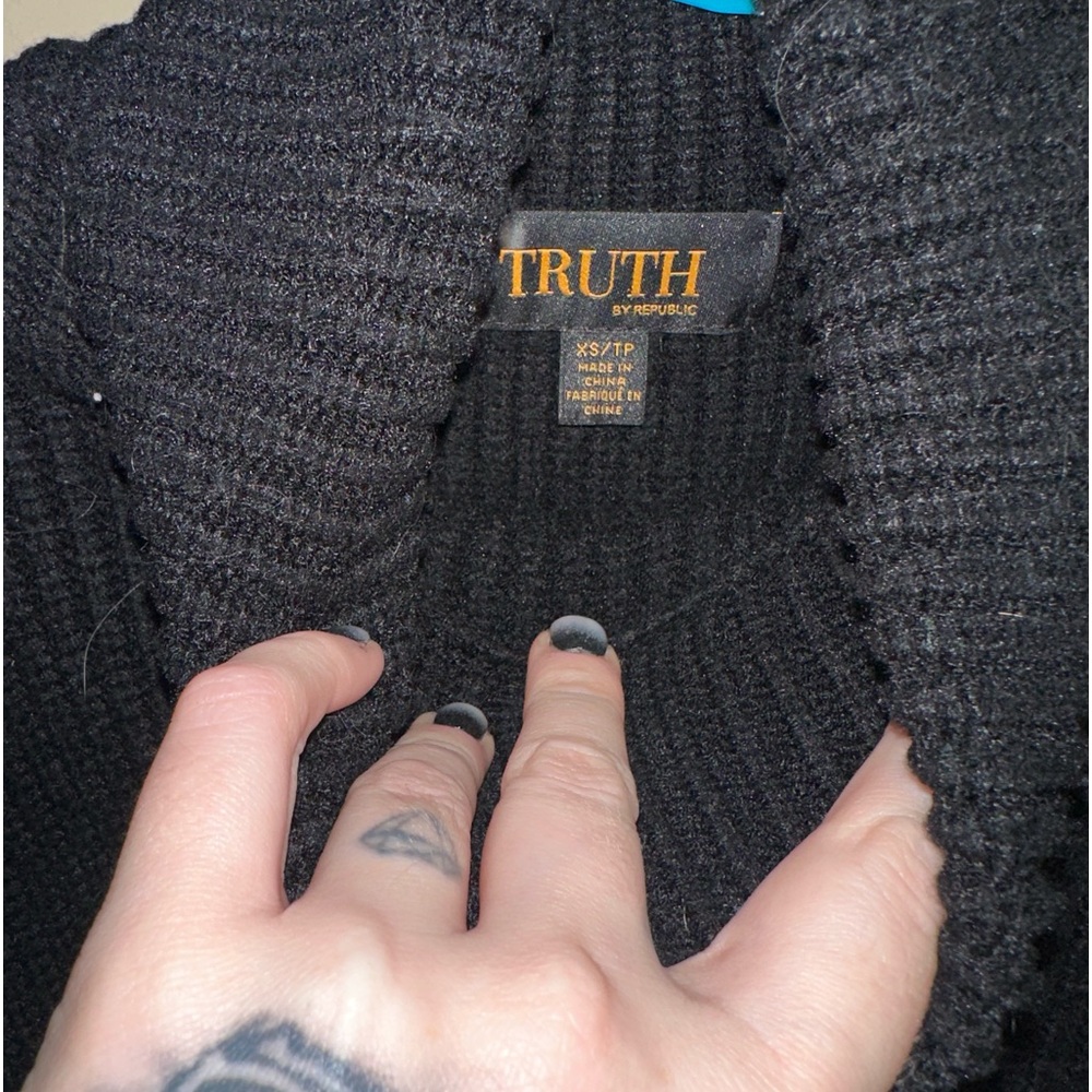 Women’s sweater